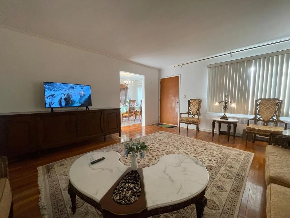 Luxury Two Bedroom Apartment In A Private House New York